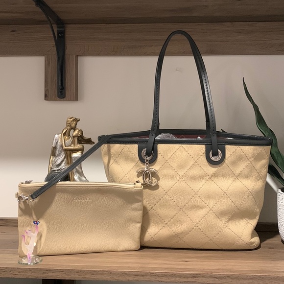 ππ₯ Authentic Chanel Wild Stitch Caviar Skin Tote π₯π